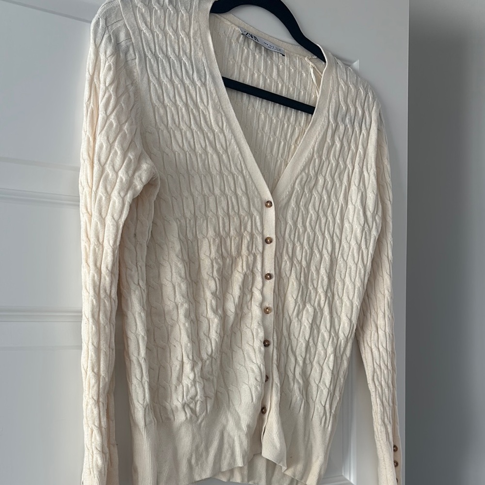 Zara Ivory Cable Knit Cardigan